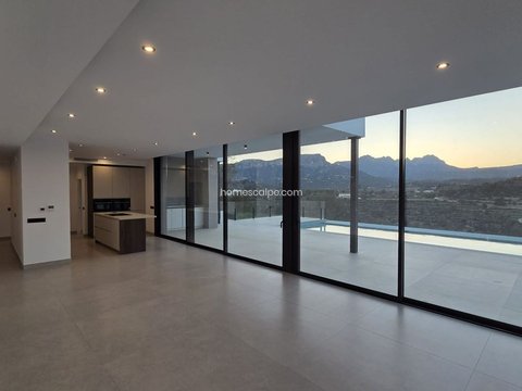 Cometa-Carrió, Calpe