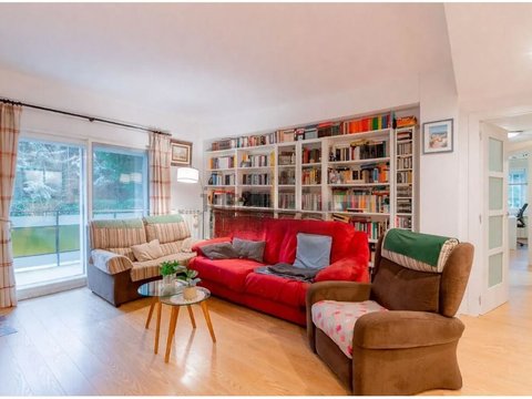 Casa Amarilla, Galapagar
