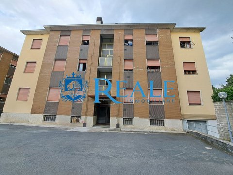 Centro, Magenta