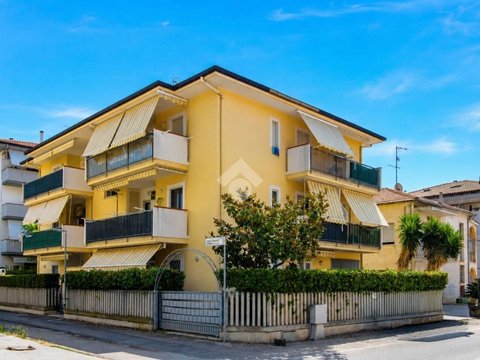 Villa Fiore, Alba Adriatica