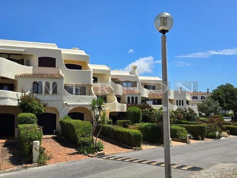 Vale Milho - Vale Centeanes - Algar seco, Lagoa e Carvoeiro, Lagoa (Algarve)