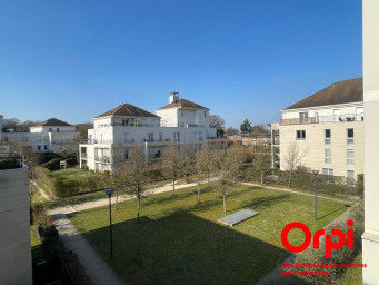 Le Village, Montigny-le-Bretonneux
