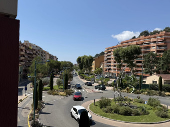 Carei-Monti, Menton