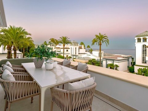 El Velerín, Selwo, Estepona