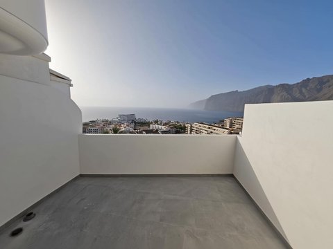 Puerto de Santiago, Santiago del Teide
