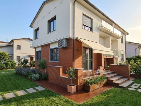 Motrone, Marina di Pietrasanta, Pietrasanta