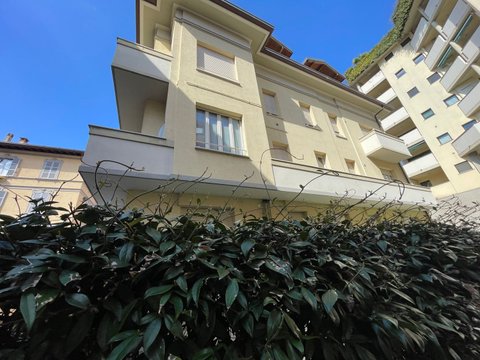 Como Borghi, Como