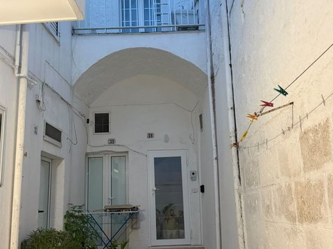 Via Ludovico - Corso Umberto I - Vittorio Emanuele, Ostuni