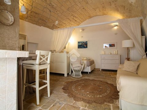 Via Ludovico - Corso Umberto I - Vittorio Emanuele, Ostuni