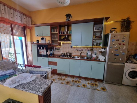 Amendola - Pellico - Gasperi, Afragola