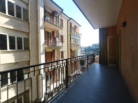 Piazza Libertà - Tribunale, Avellino