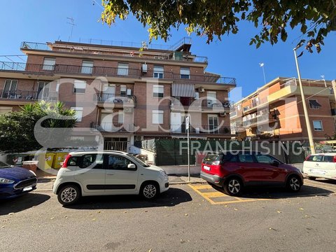 Domitilla, Ladispoli